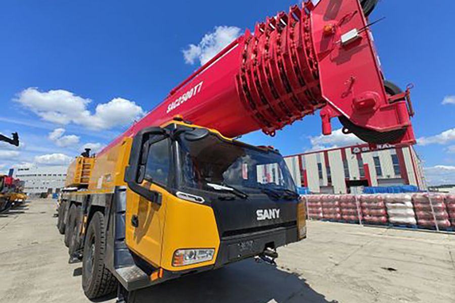 Вездеходный кран PALFINGER SANY SAC2500T7